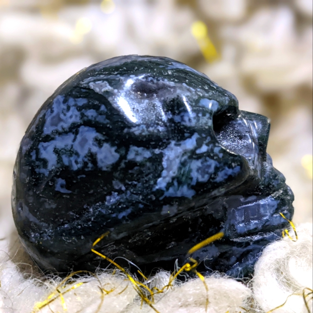 Sapphire Corundum Crystal Skull Gemstone Mineral Witch Goth Boho Festival Hippie - Picture 5 of 7